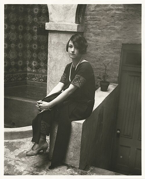 Dorothy Parker in 1924